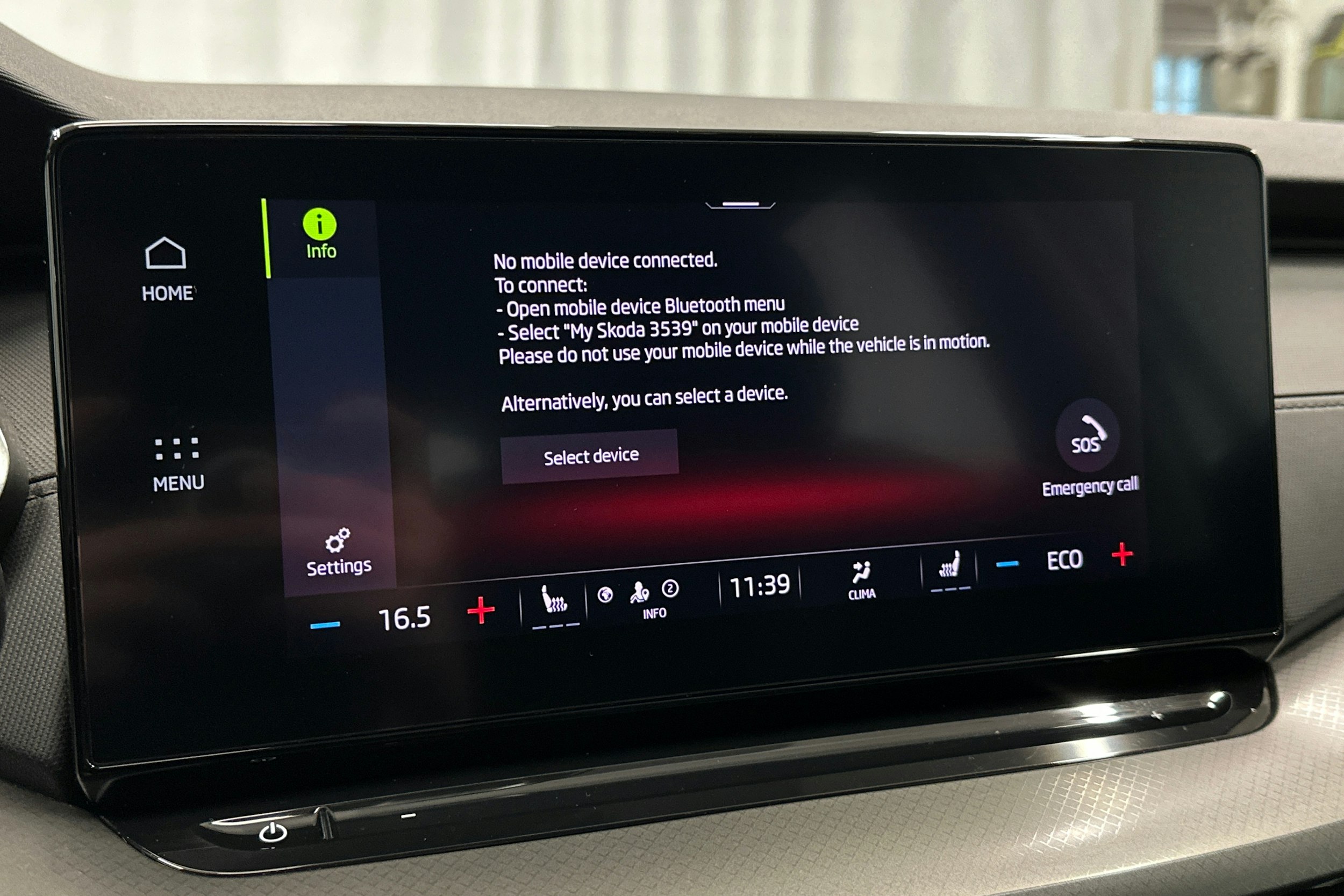 harmaa Skoda Octavia 2024 kuva 20.