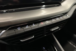 harmaa Skoda Octavia 2024 kuva 24.