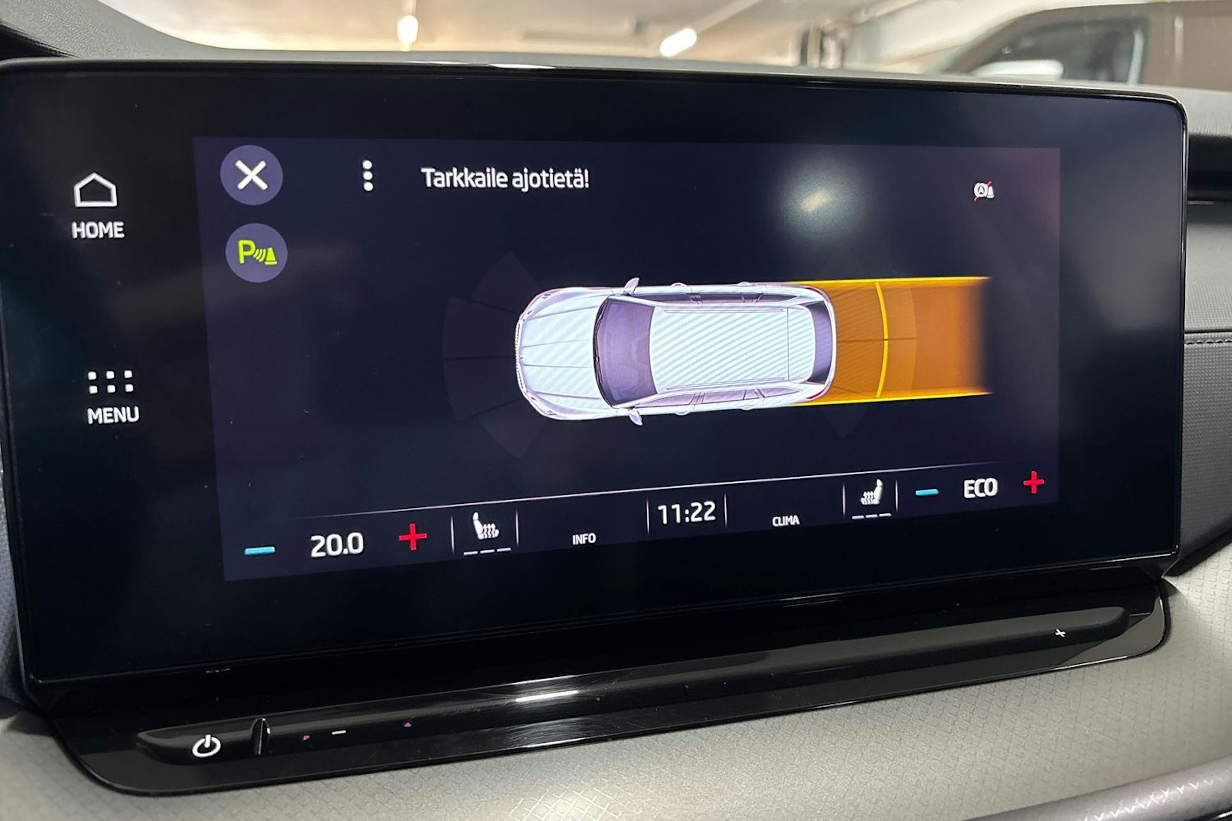 harmaa Skoda Octavia 2024 kuva 14.