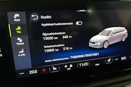 harmaa Skoda Octavia 2024 kuva 15.