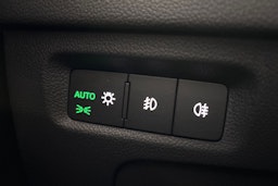 harmaa Skoda Octavia 2024 kuva 21.