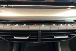 harmaa Skoda Octavia 2024 kuva 25.