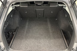 harmaa Skoda Octavia 2024 kuva 28.