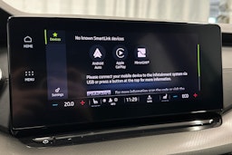 valkoinen Skoda Octavia 2024 kuva 19.