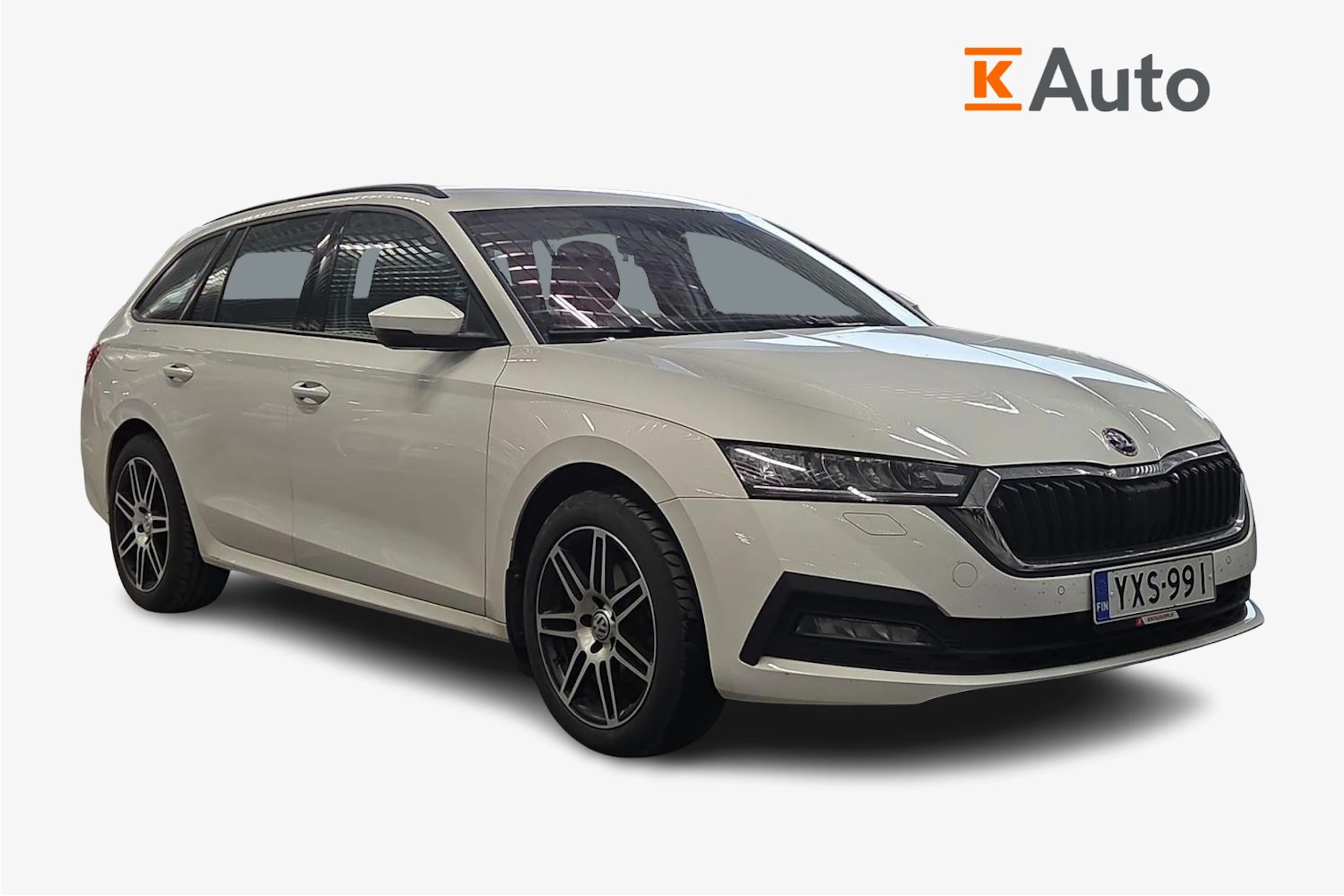 valkoinen Skoda Octavia 2024 kuva 1.