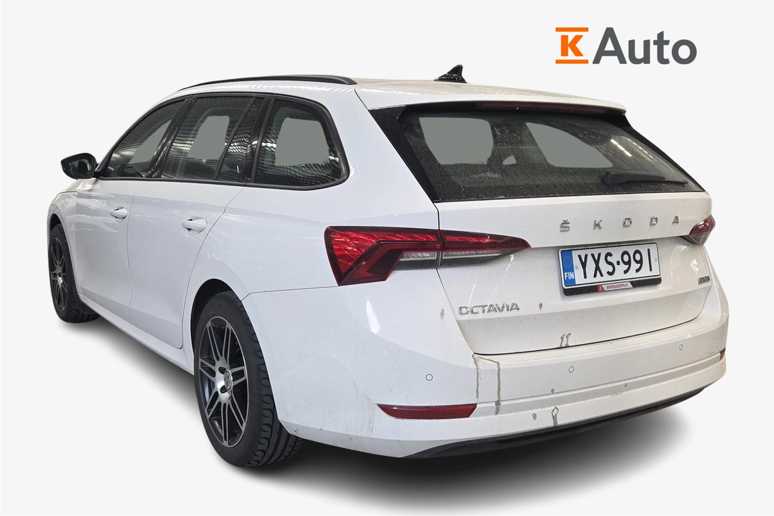 valkoinen Skoda Octavia 2024 kuva 2.