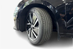 Musta Skoda OCTAVIA 2025 kuva 9.