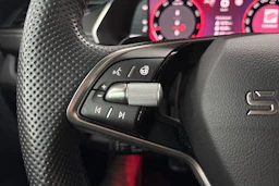 Musta Skoda OCTAVIA 2025 kuva 14.