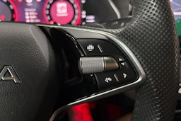 Musta Skoda OCTAVIA 2025 kuva 15.