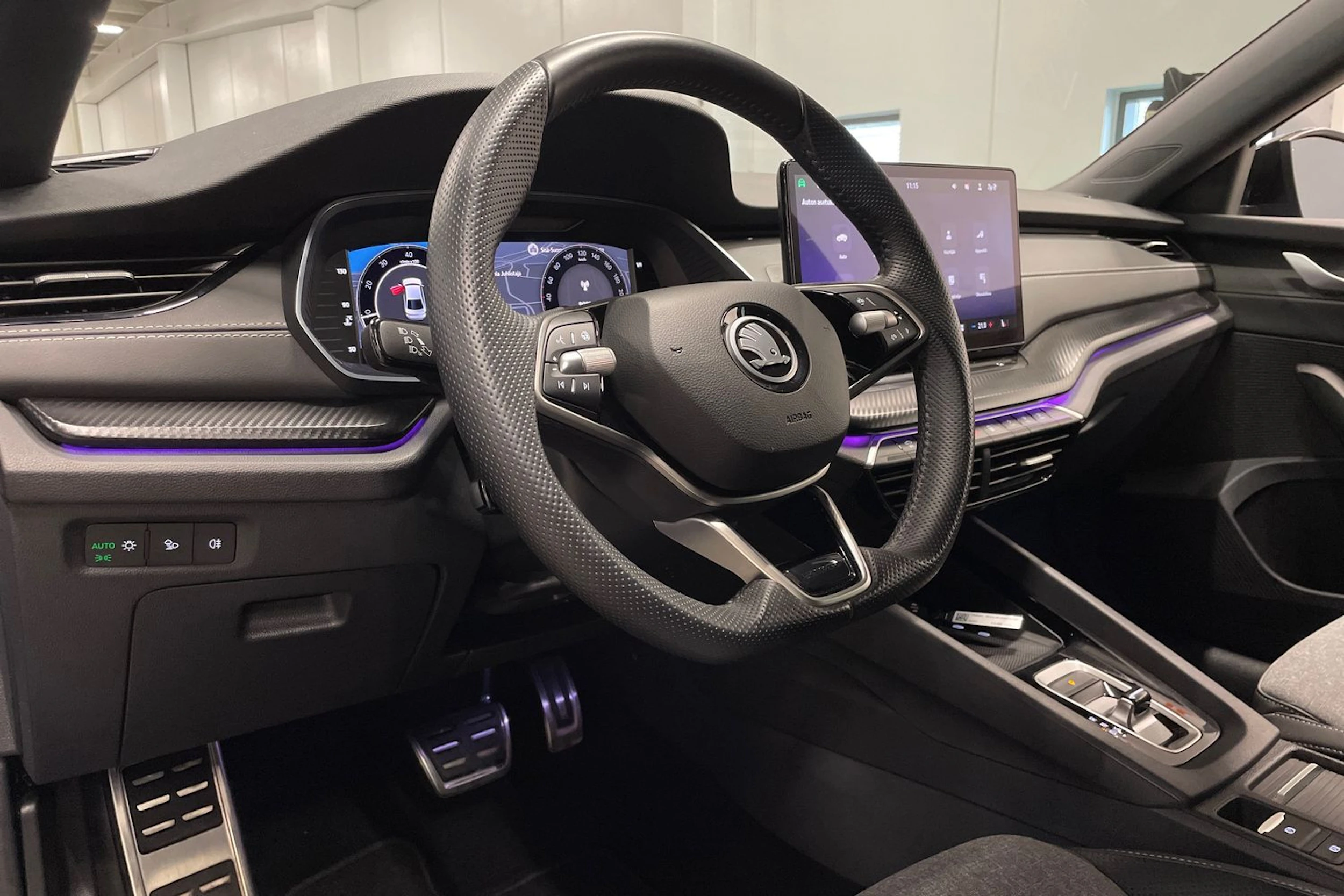 sininen Skoda Octavia 2025 kuva 33.