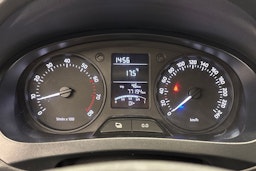 sininen Skoda Rapid 2013 kuva 19.