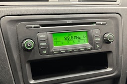 sininen Skoda Rapid 2013 kuva 20.