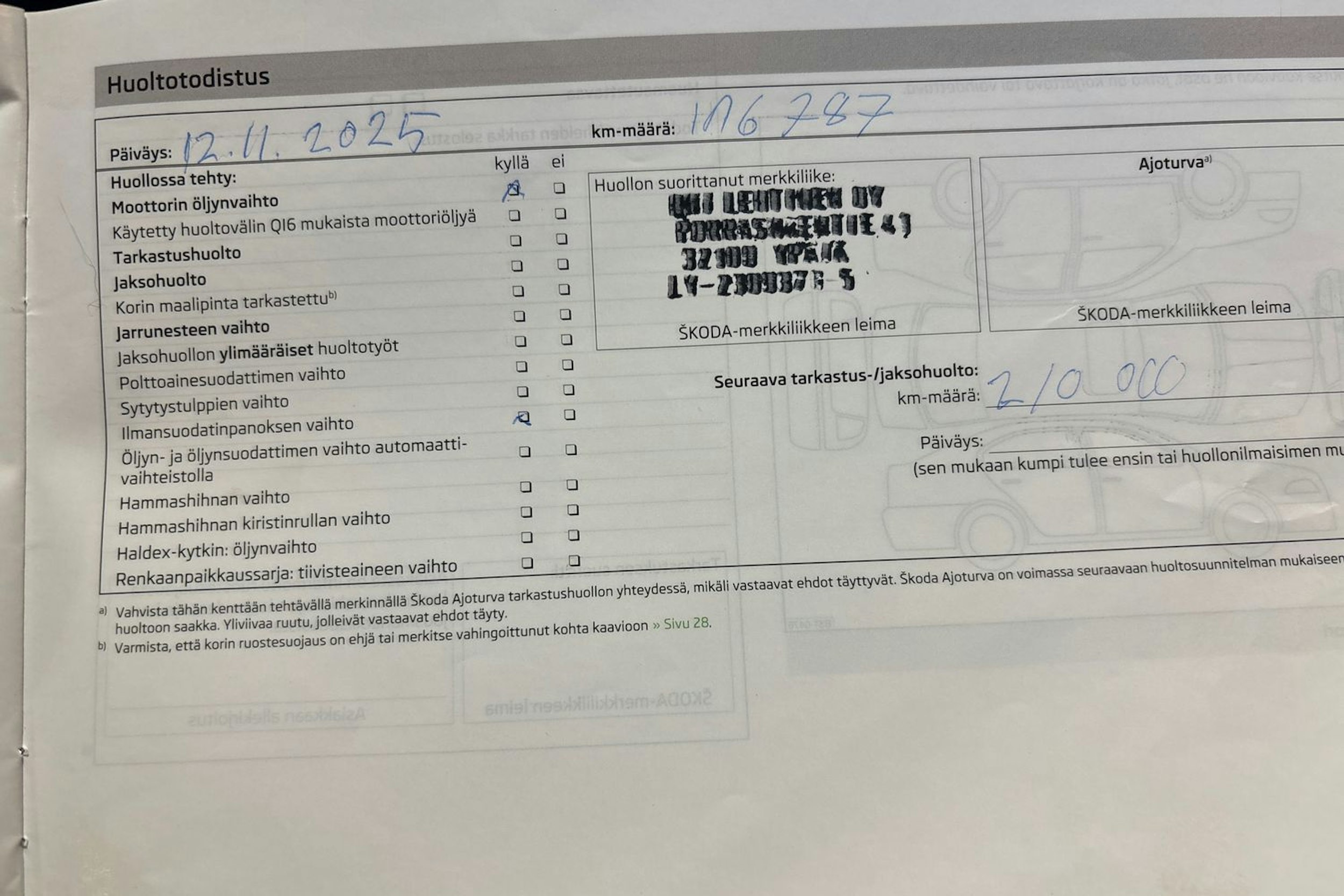 Punainen Skoda RAPID 2013 kuva 21.