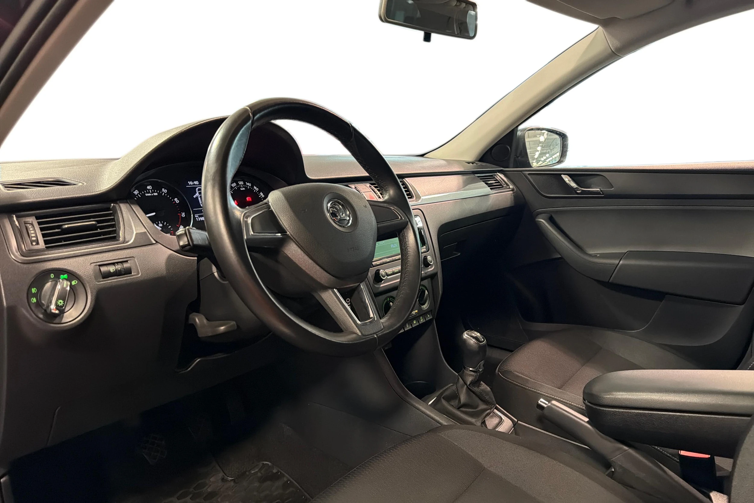 Hopea Skoda RAPID 2014 kuva 6.