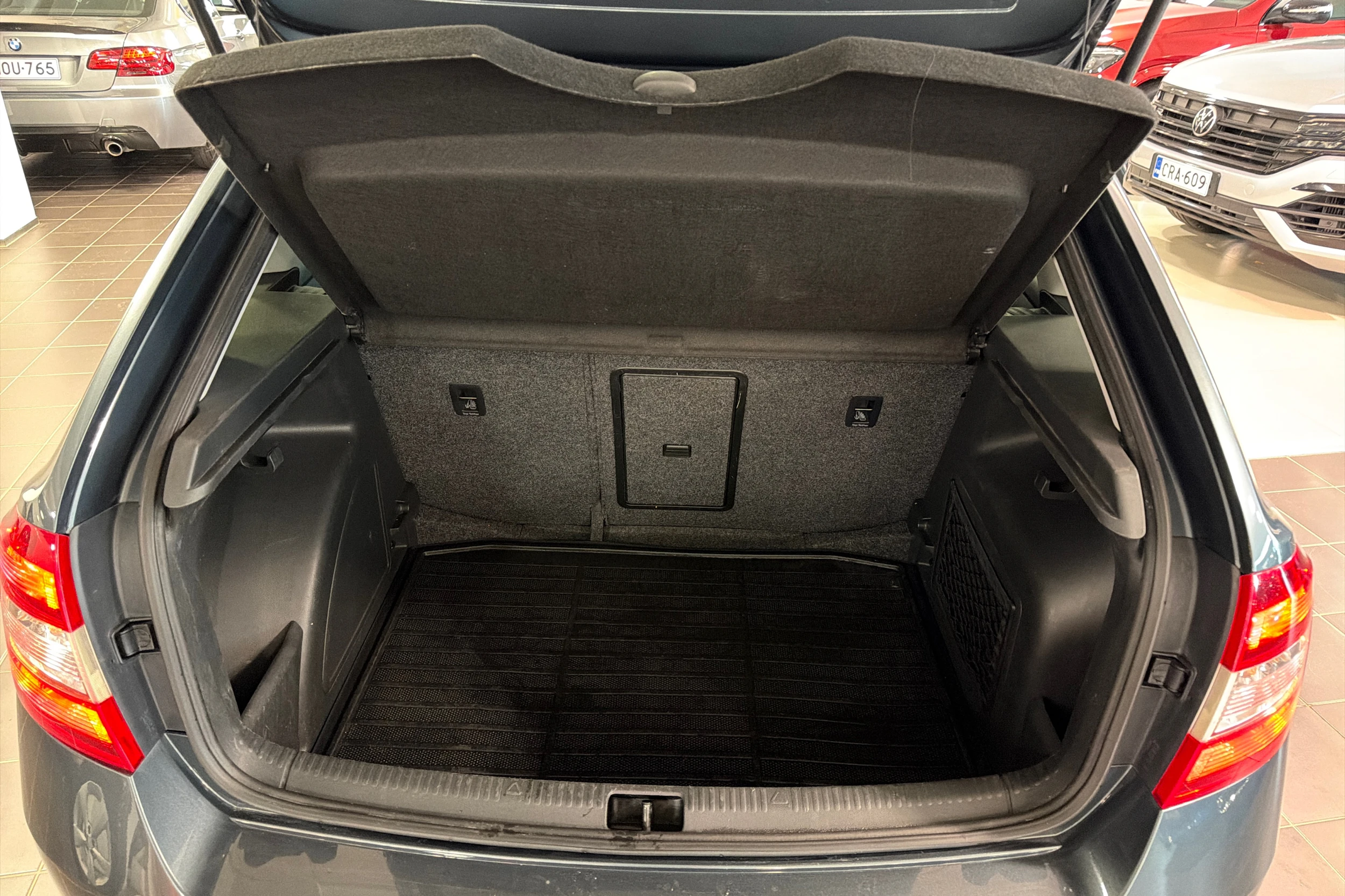 Hopea Skoda RAPID 2014 kuva 11.