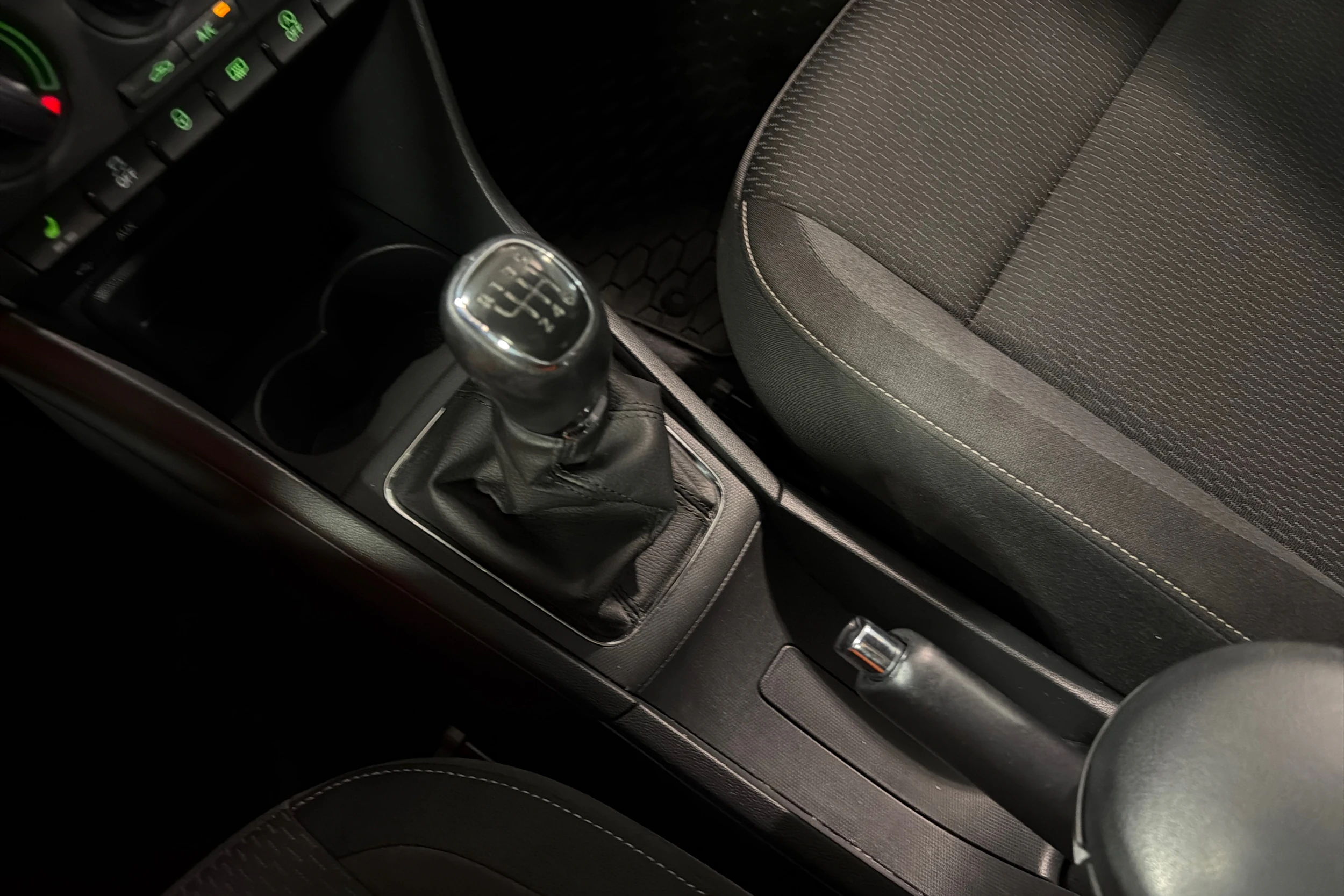 Hopea Skoda RAPID 2014 kuva 16.