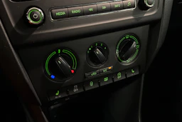 Hopea Skoda RAPID 2014 kuva 17.