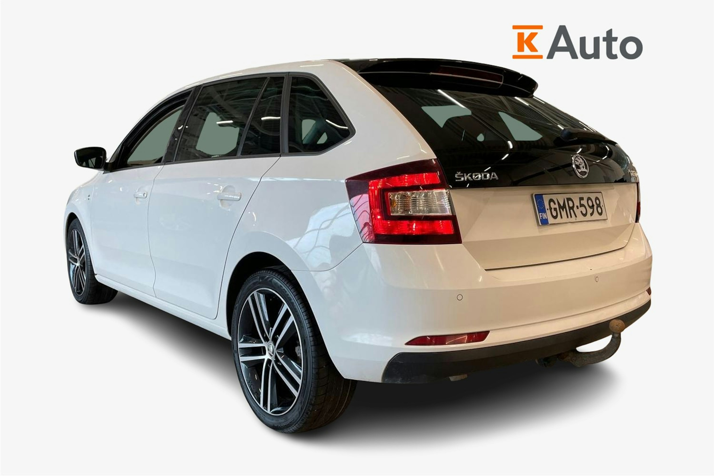 valkoinen Skoda Rapid 2014 kuva 2.