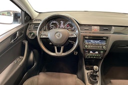 valkoinen Skoda Rapid 2014 kuva 9.