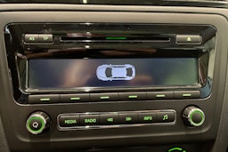 valkoinen Skoda Rapid 2014 kuva 23.
