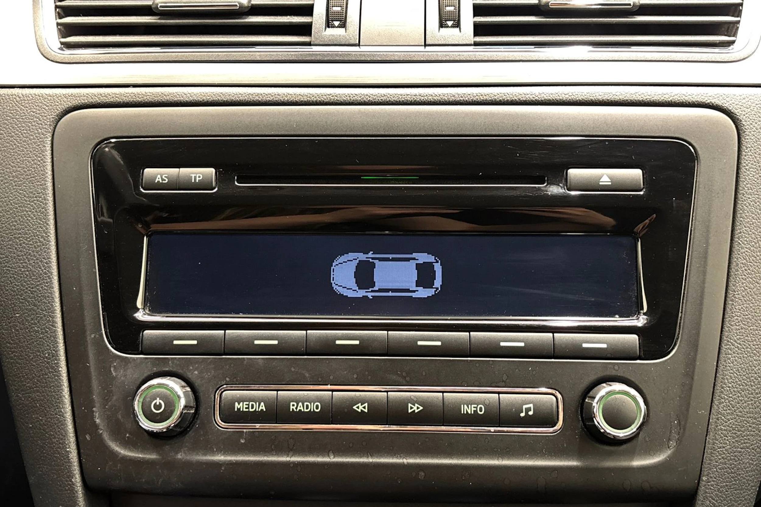 ruskea (beige) Skoda Rapid 2014 kuva 17.
