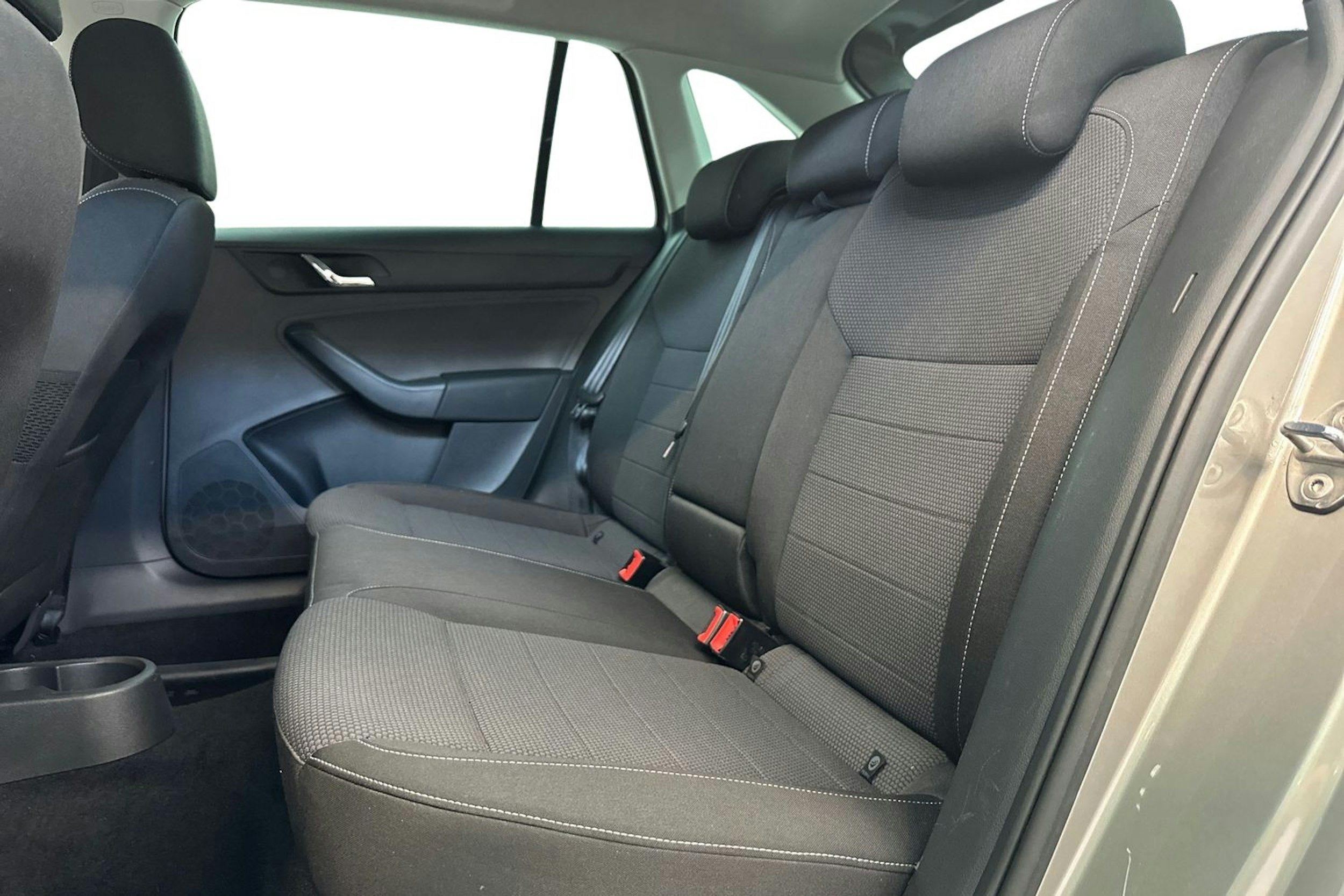 ruskea (beige) Skoda Rapid 2014 kuva 10.