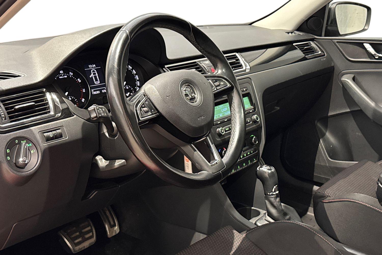 Skoda Rapid 2015, kuva 6/44