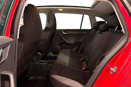 punainen Skoda Rapid 2015 kuva 8.