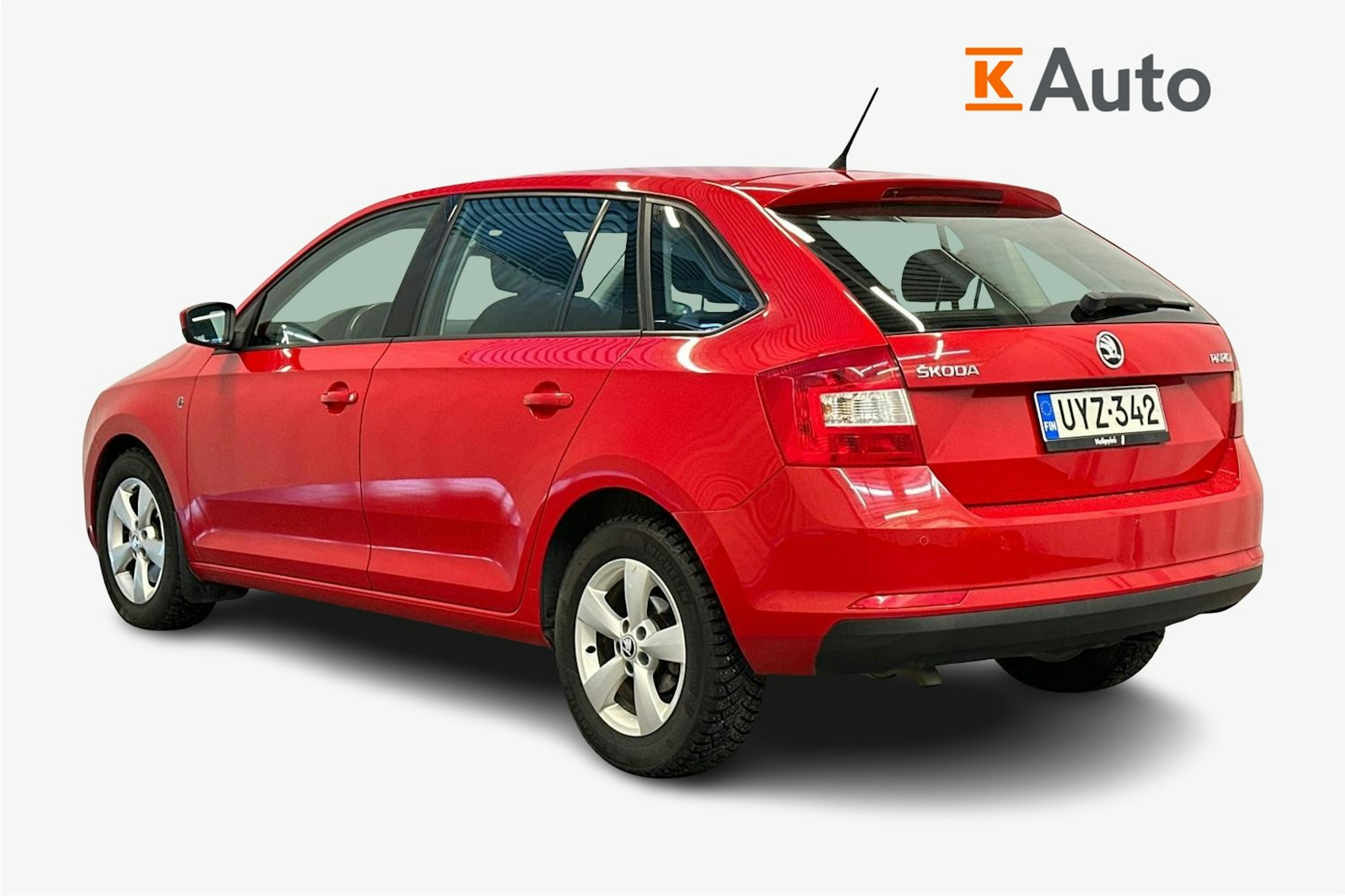Punainen Skoda RAPID 2015 kuva 33.