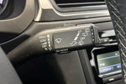 Punainen Skoda RAPID 2015 kuva 49.