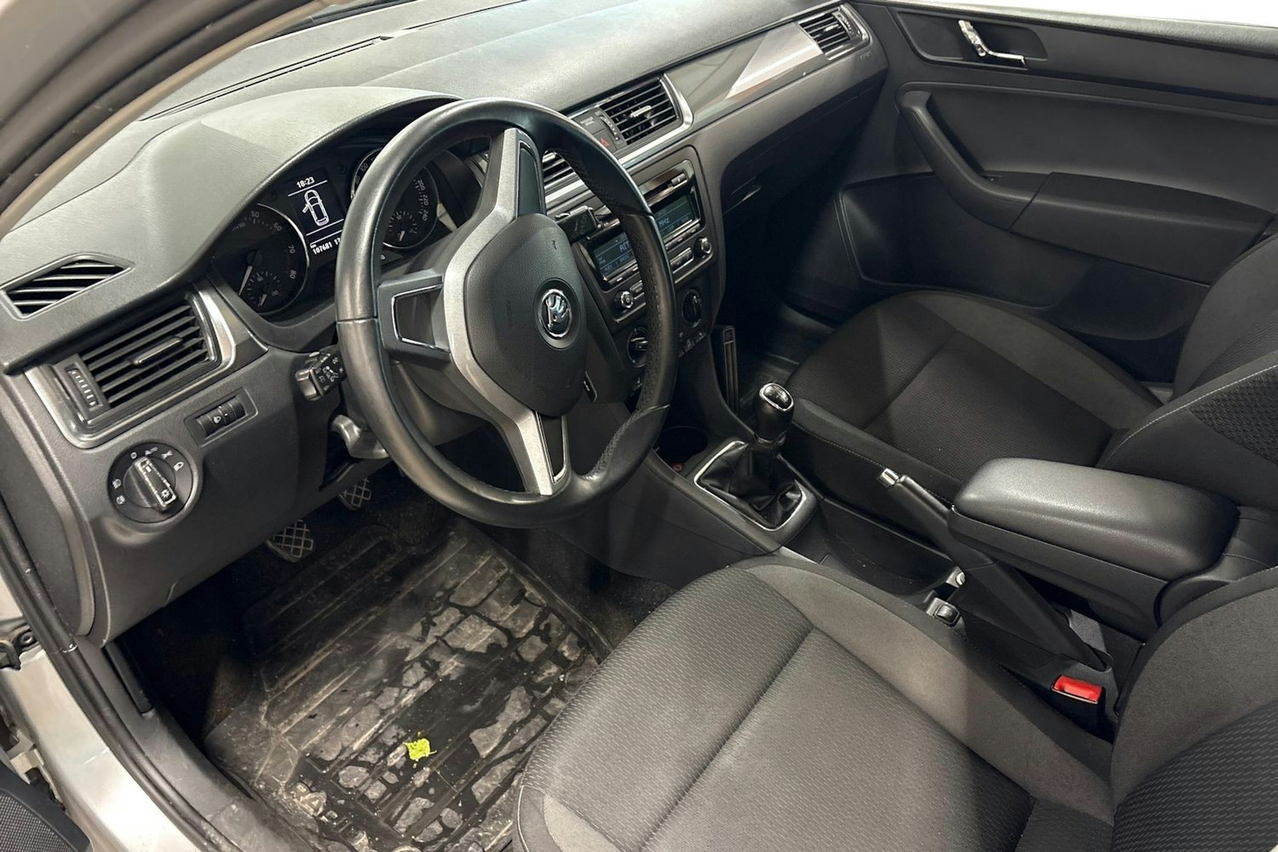 hopea Skoda Rapid 2015 kuva 3.