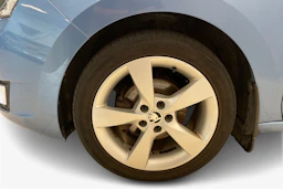 Sininen Skoda RAPID 2016 kuva 9.