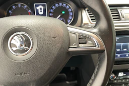 Sininen Skoda RAPID 2016 kuva 12.