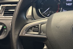 Valkoinen Skoda RAPID 2016 kuva 15.