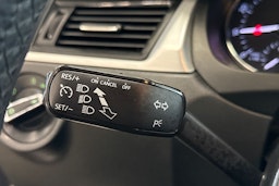 valkoinen Skoda Rapid 2016 kuva 20.