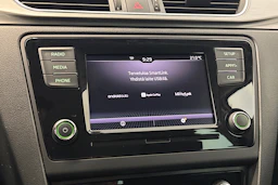valkoinen Skoda Rapid 2018 kuva 21.