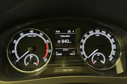 valkoinen Skoda Rapid 2018 kuva 23.