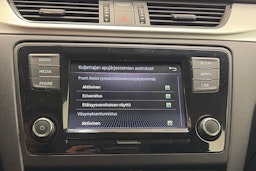 valkoinen Skoda Rapid 2018 kuva 19.