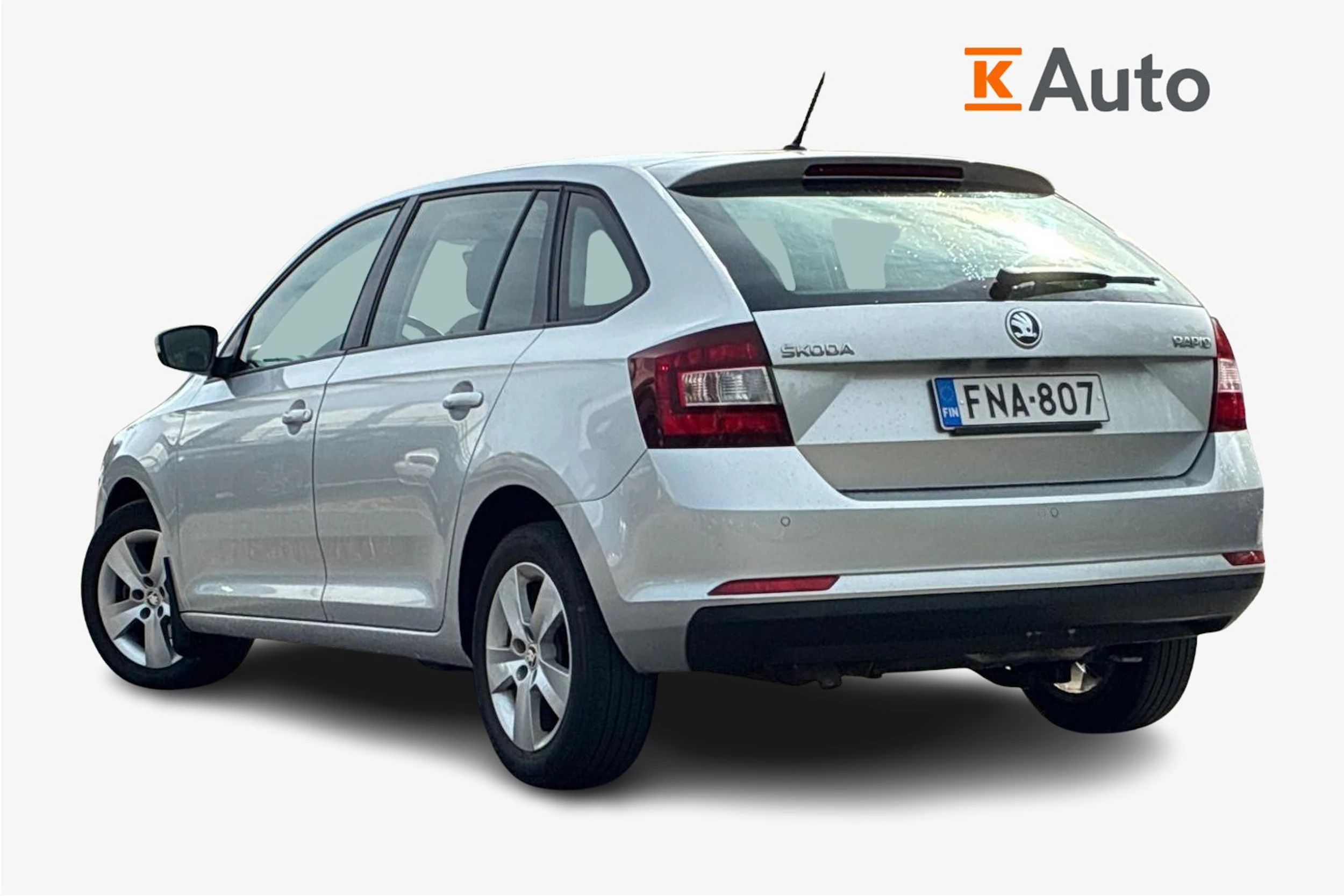 harmaa Skoda Rapid 2018 kuva 2.