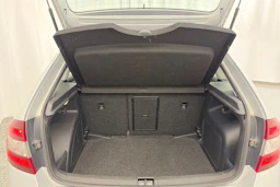 harmaa Skoda Rapid 2018 kuva 11.