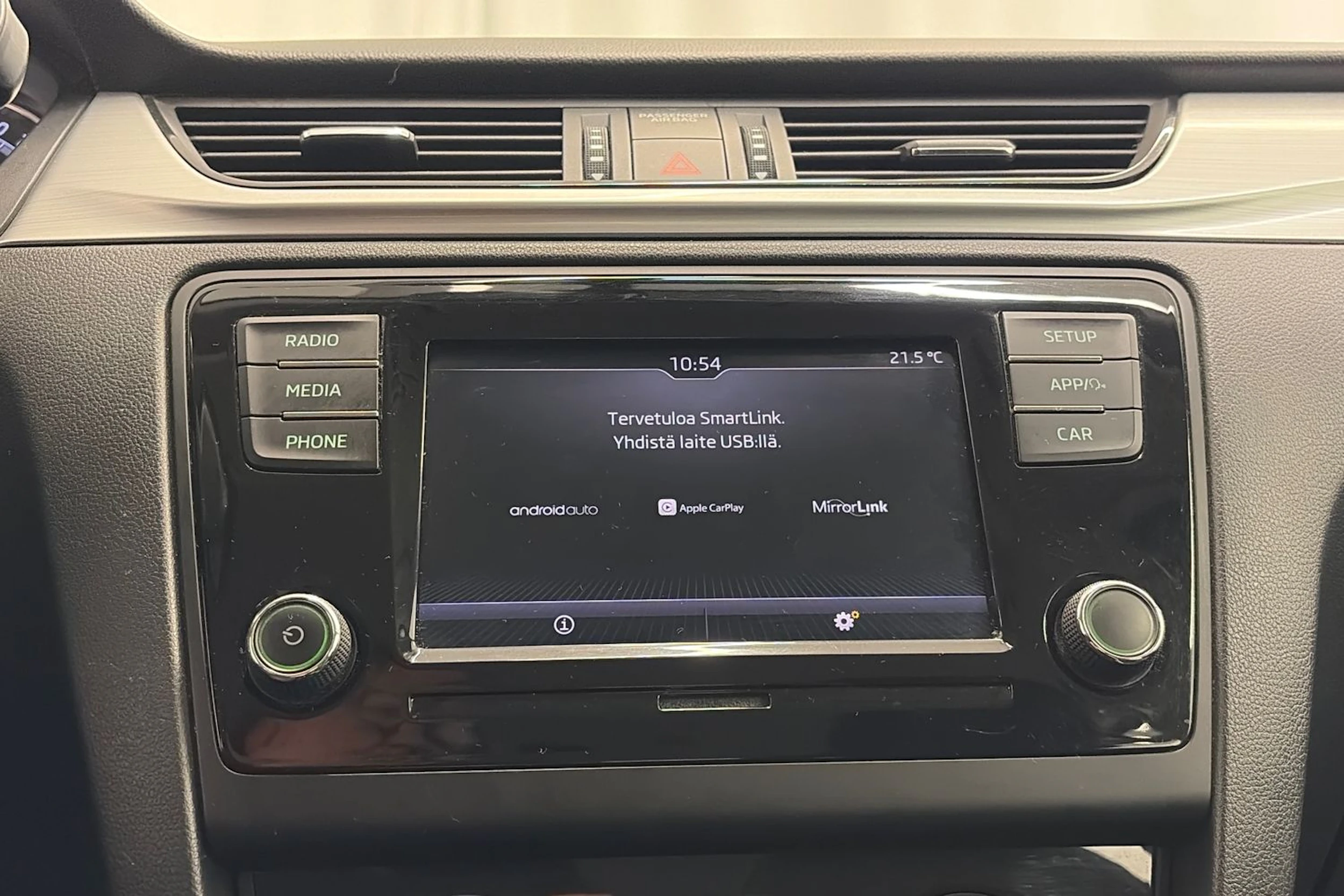 harmaa Skoda Rapid 2018 kuva 18.
