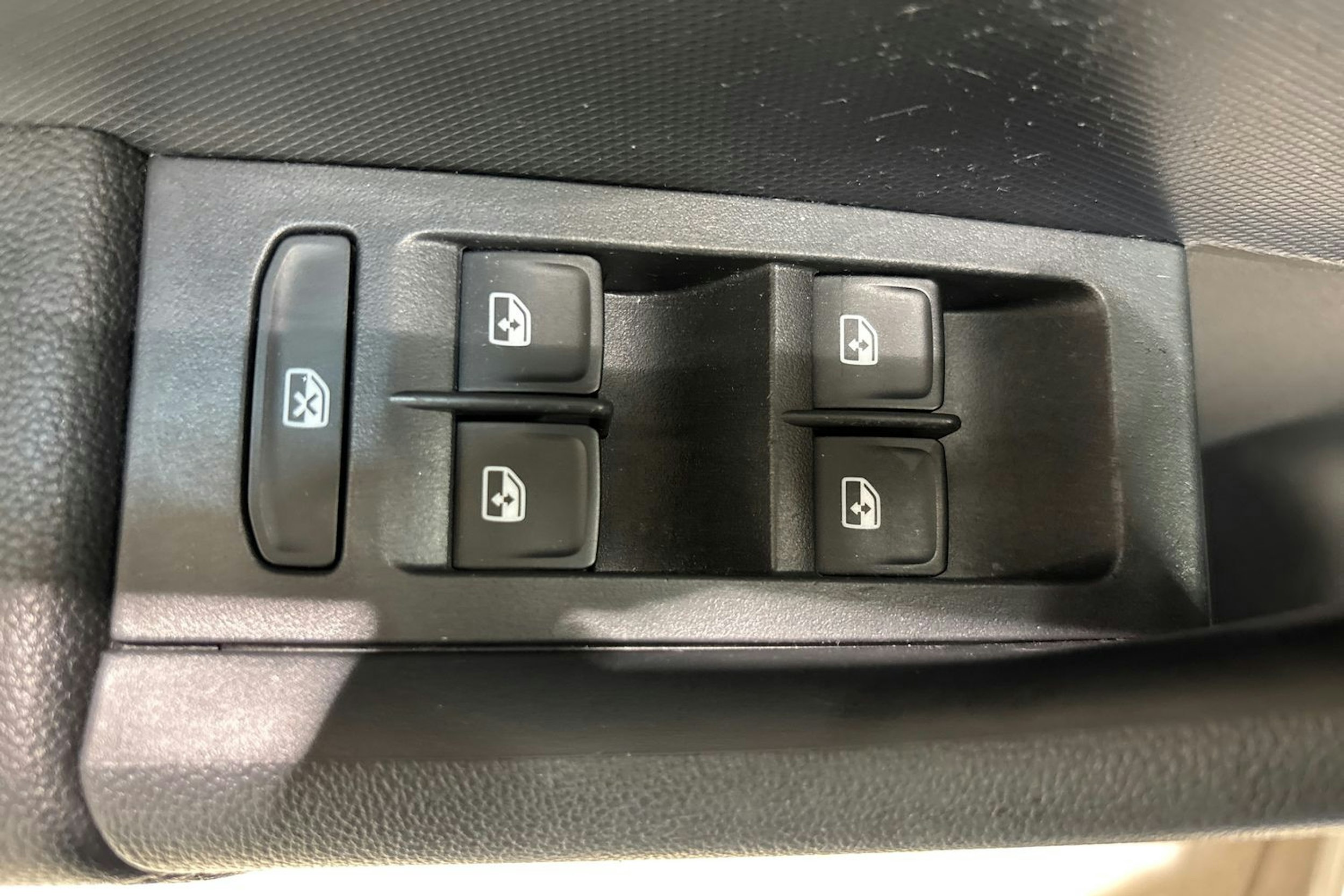 Ruskea (beige) Skoda RAPID 2018 kuva 15.