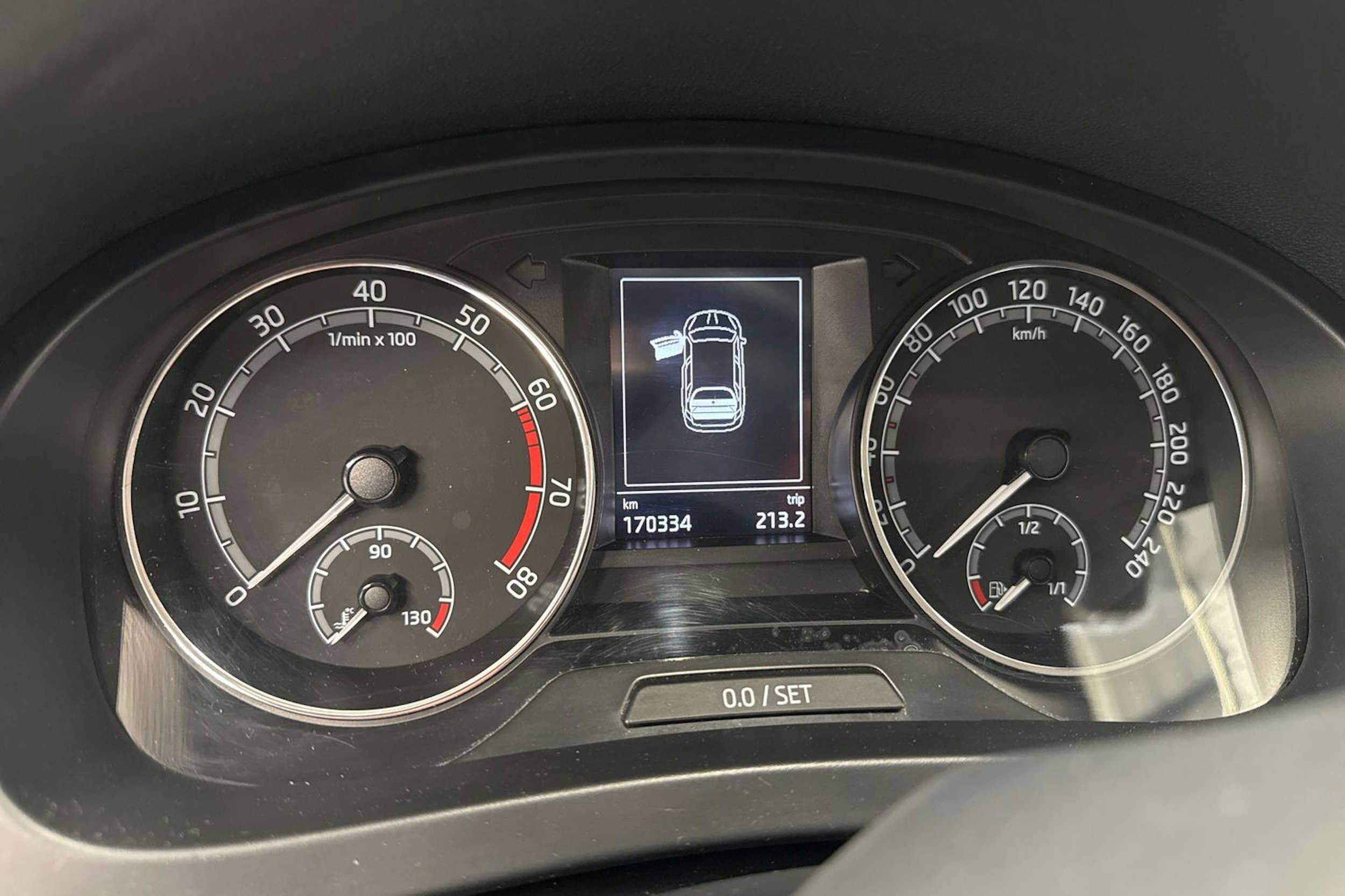 musta Skoda Rapid 2018 kuva 19.