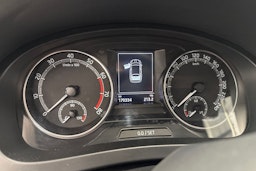 musta Skoda Rapid 2018 kuva 19.