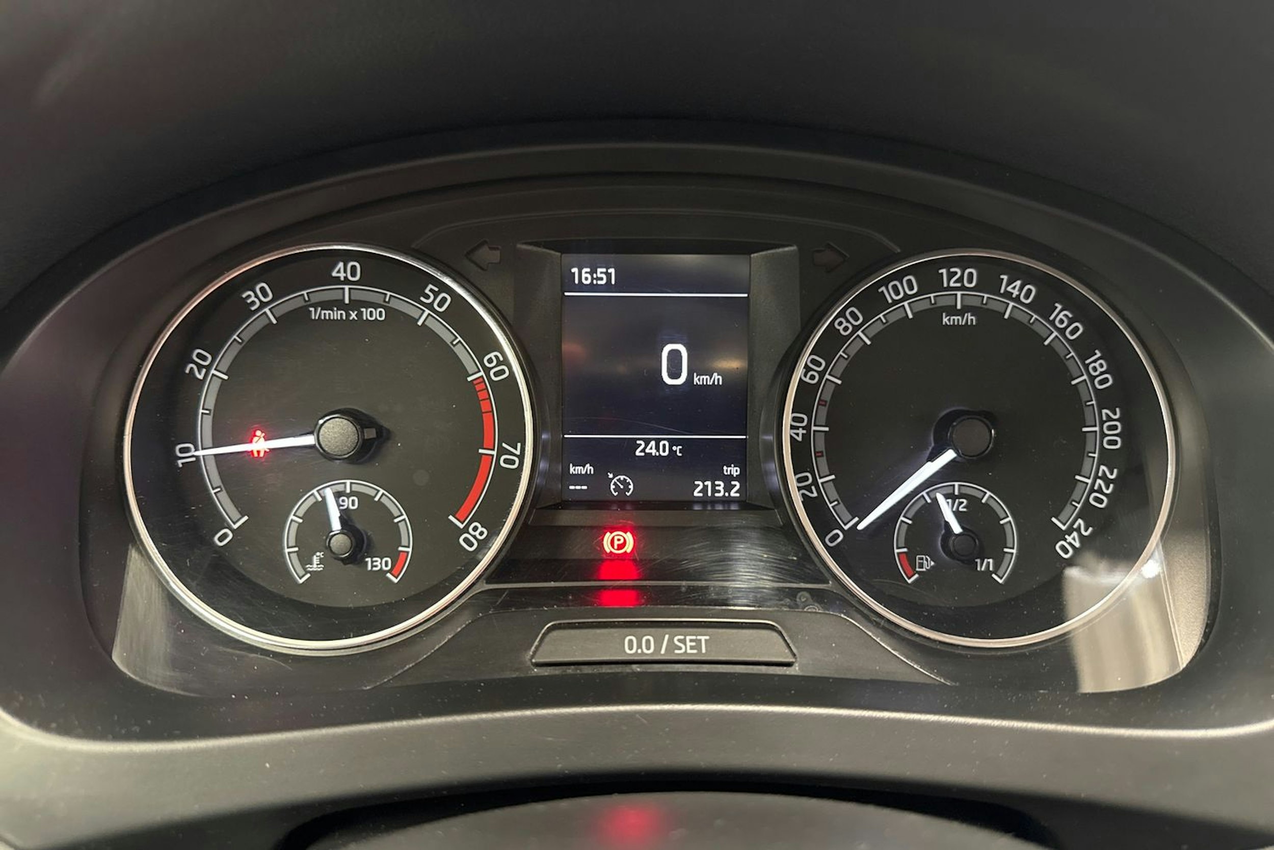 musta Skoda Rapid 2018 kuva 20.