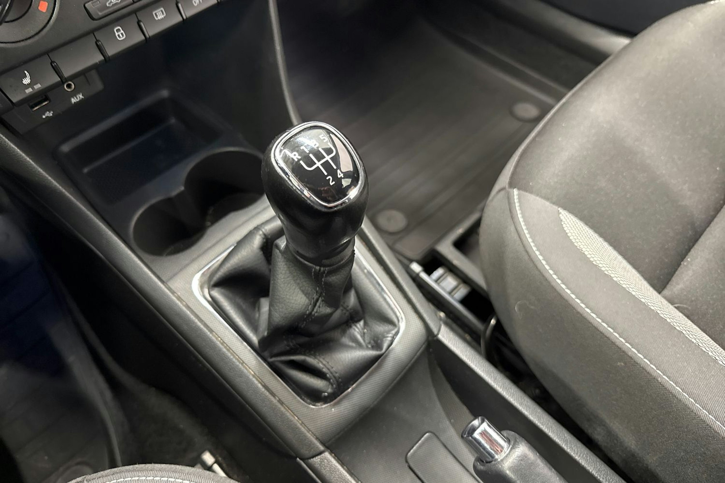 musta Skoda Rapid 2018 kuva 29.