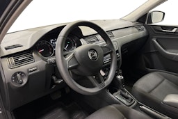 harmaa Skoda Rapid 2019 kuva 6.
