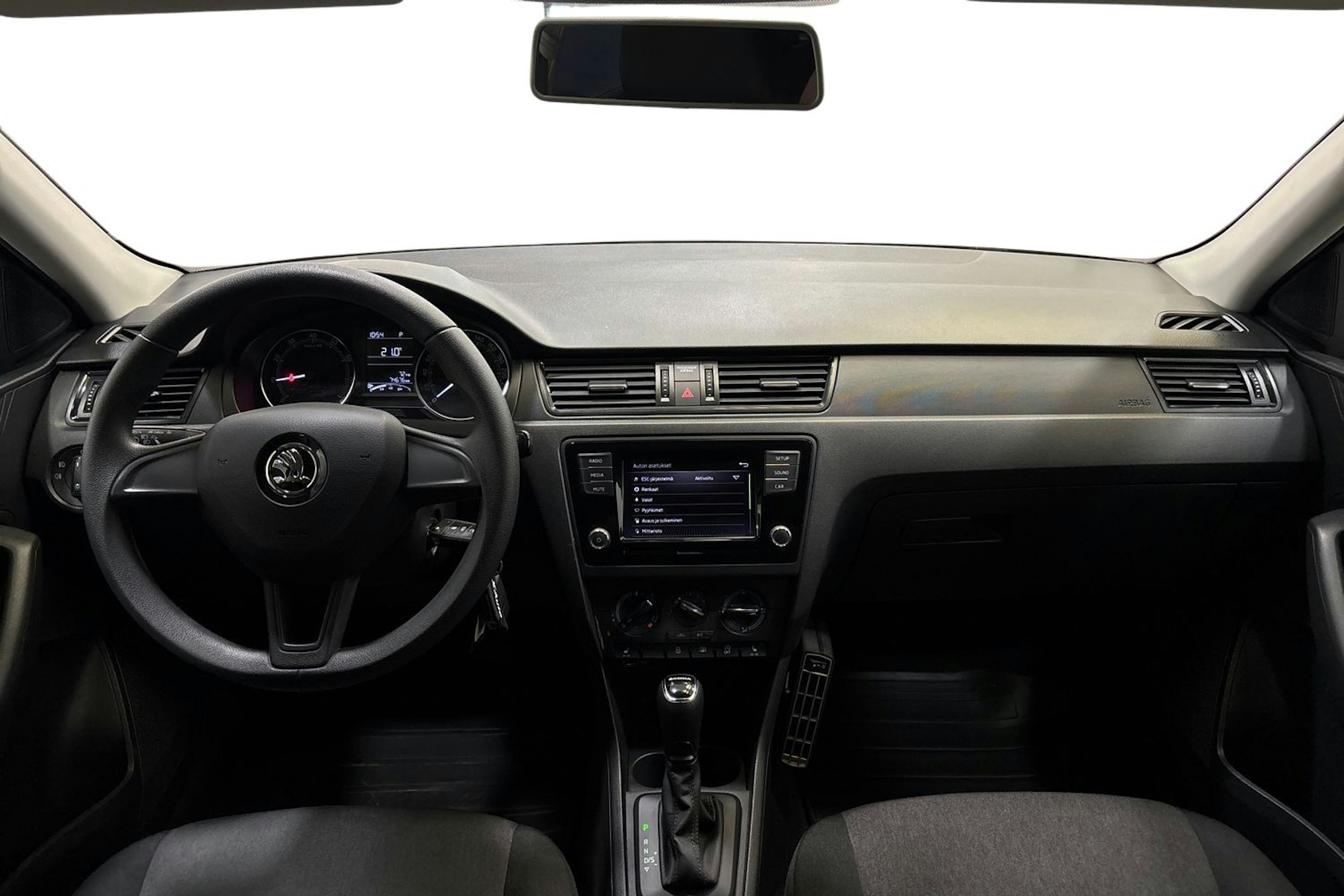 harmaa Skoda Rapid 2019 kuva 7.