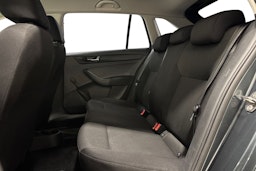 harmaa Skoda Rapid 2019 kuva 8.