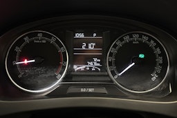 harmaa Skoda Rapid 2019 kuva 14.